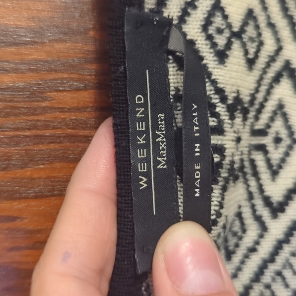 Max Mara Weekend Merino Wool High Quality Thick Black & White Sweater Size Med - Picture 5 of 12